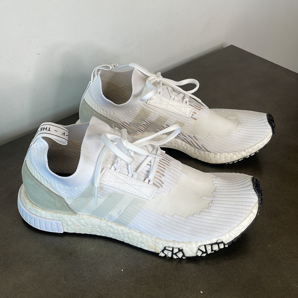 Adidas NMD RACER Mens size 9 white/ grey style # B37639